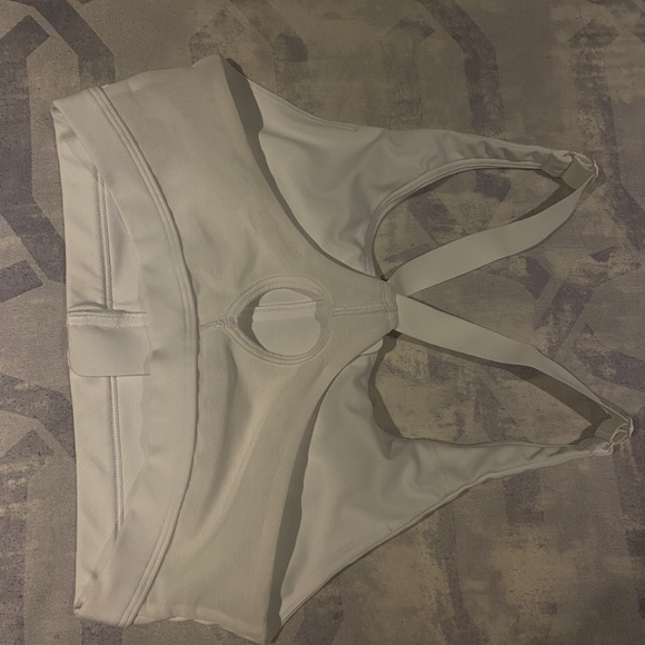 Gymshark Zip Up Sports Bra - Picture 4 of 4